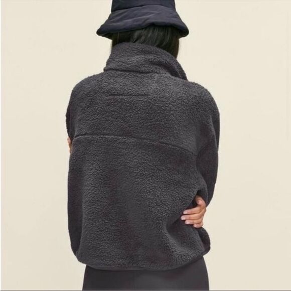 girlfriend collective charcoal gray 1/4 zip recycled fleece sweatshirt Sz S - Picture 3 of 13